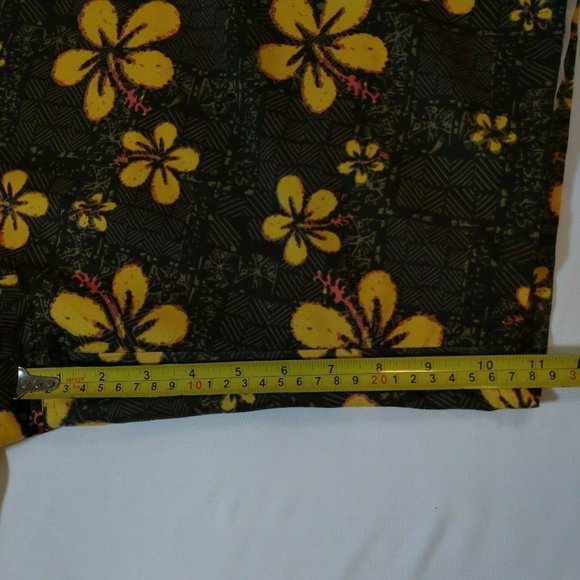 The Simpsons Calhoun Sportwear XXL Extra Extra Large Floral Green Yellow Shorts - Picture 11 of 11